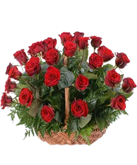Composizione di rose rosse